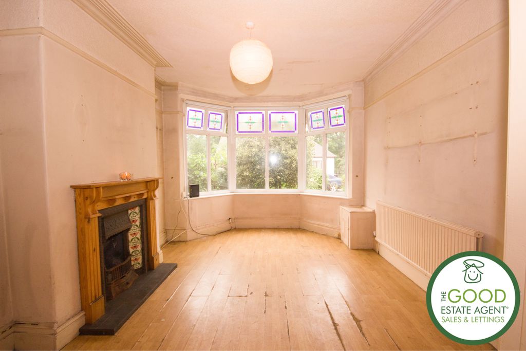 Property photo 2 of 18