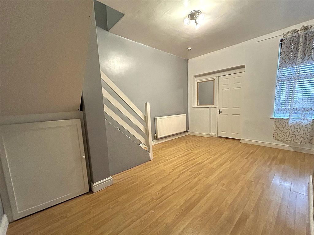 Property photo 3 of 13 Dining Room