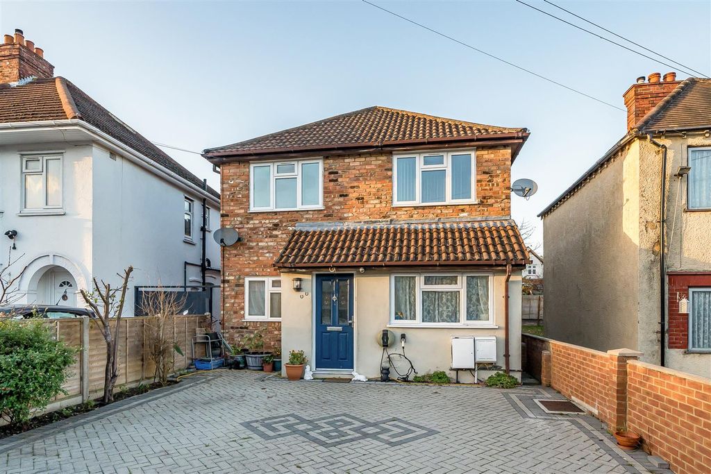 Property photo 1 of 17 External