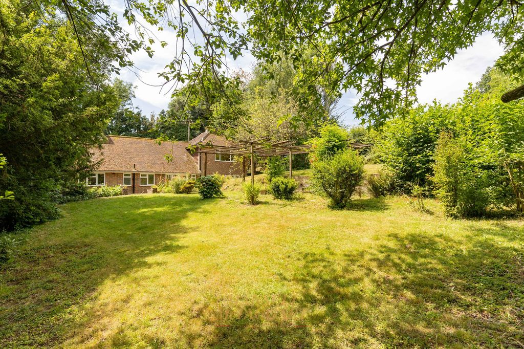 Property photo 3 of 20