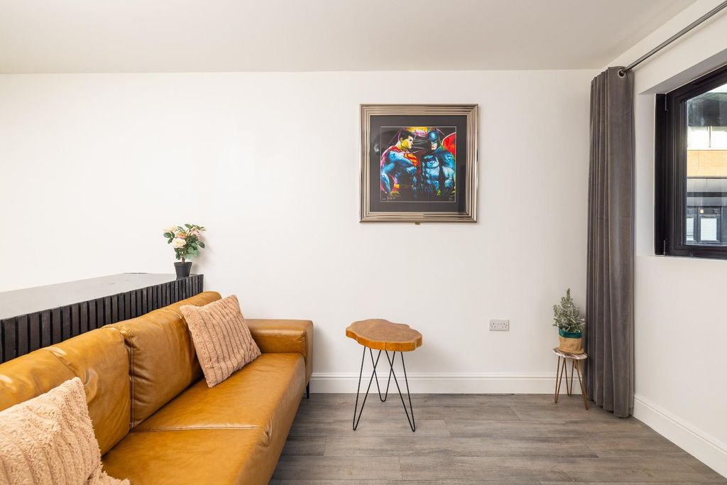 Property photo 1 of 27 Char0534.Jpg