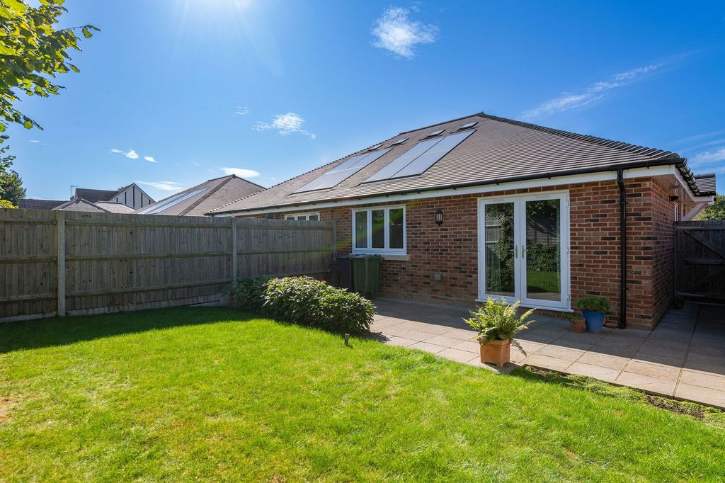 Property photo 2 of 16