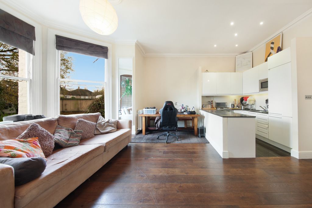 Property photo 3 of 14 Photo 3