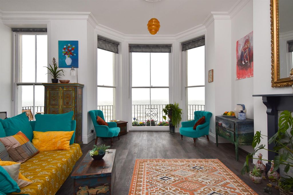 Property photo 2 of 18 Reception Room