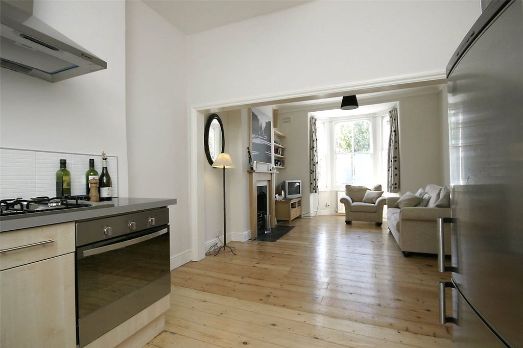 Property photo 2 of 7 Picture No. 04