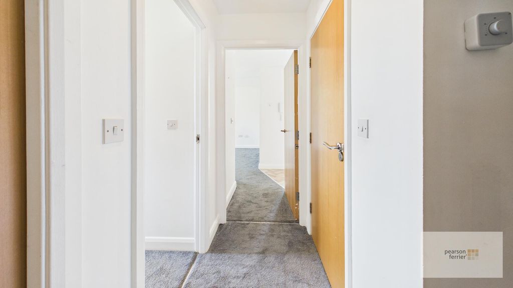 Property photo 3 of 12 Hallway