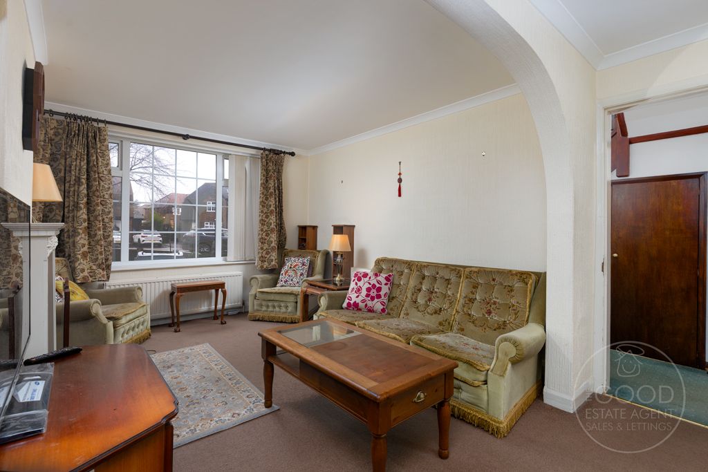 Property photo 3 of 17