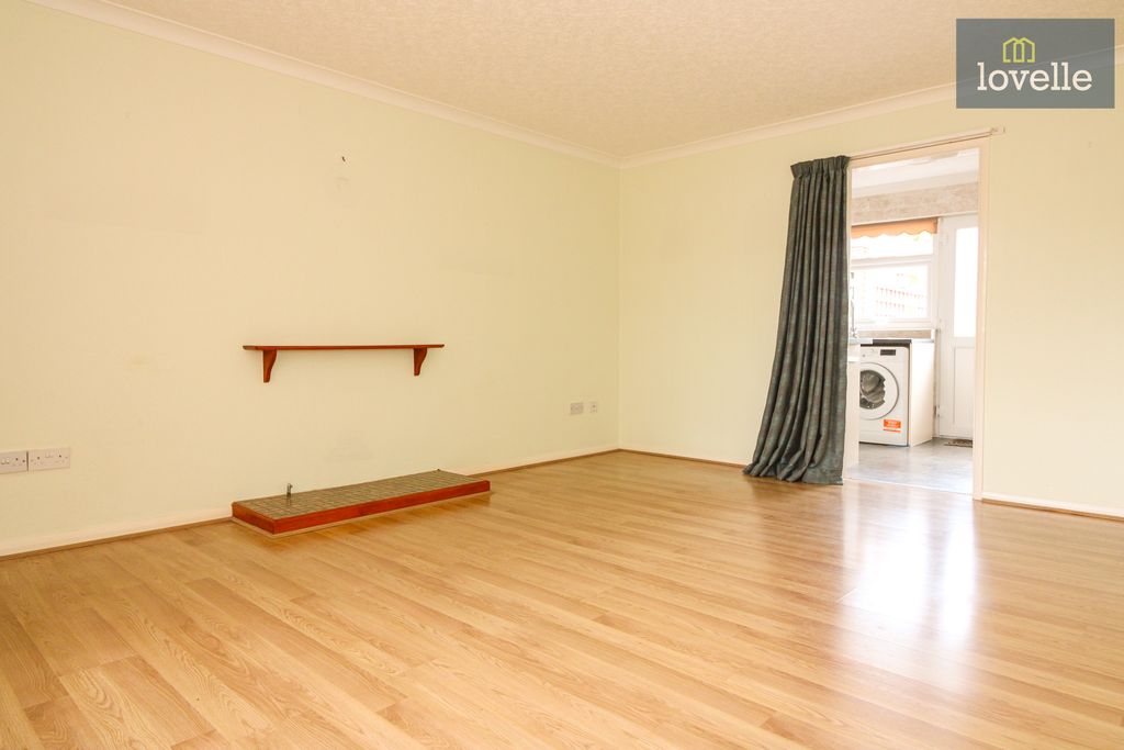 Property photo 3 of 16