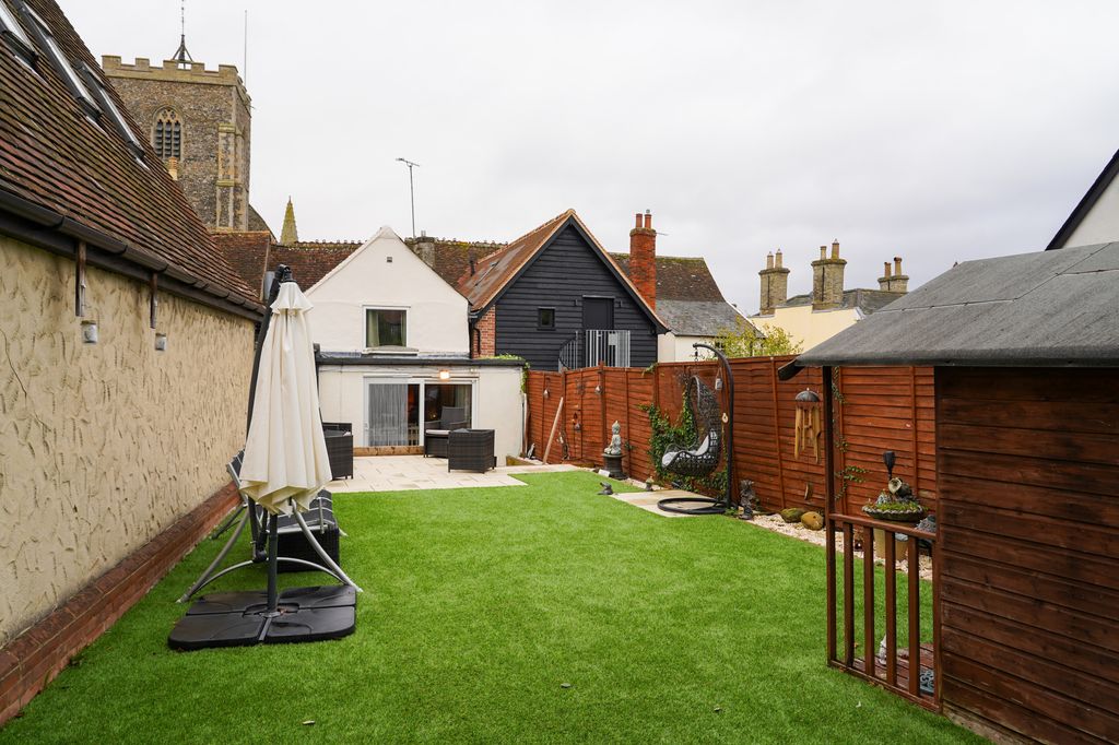 Property photo 3 of 18