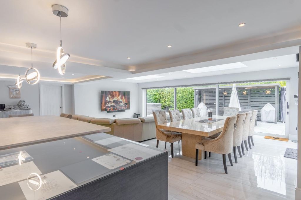Property photo 3 of 49 Open Plan Living/Dining Area