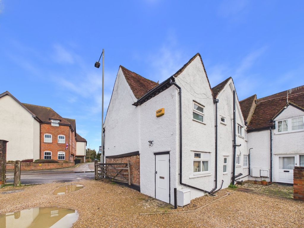 Property photo 3 of 13 Side Elevation