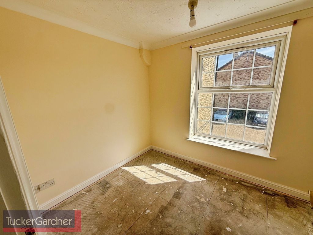 Property photo 3 of 4
