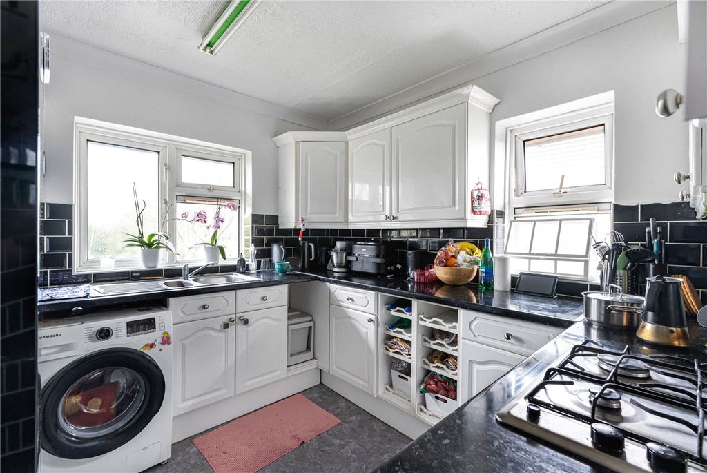 Property photo 3 of 14 Picture No. 01