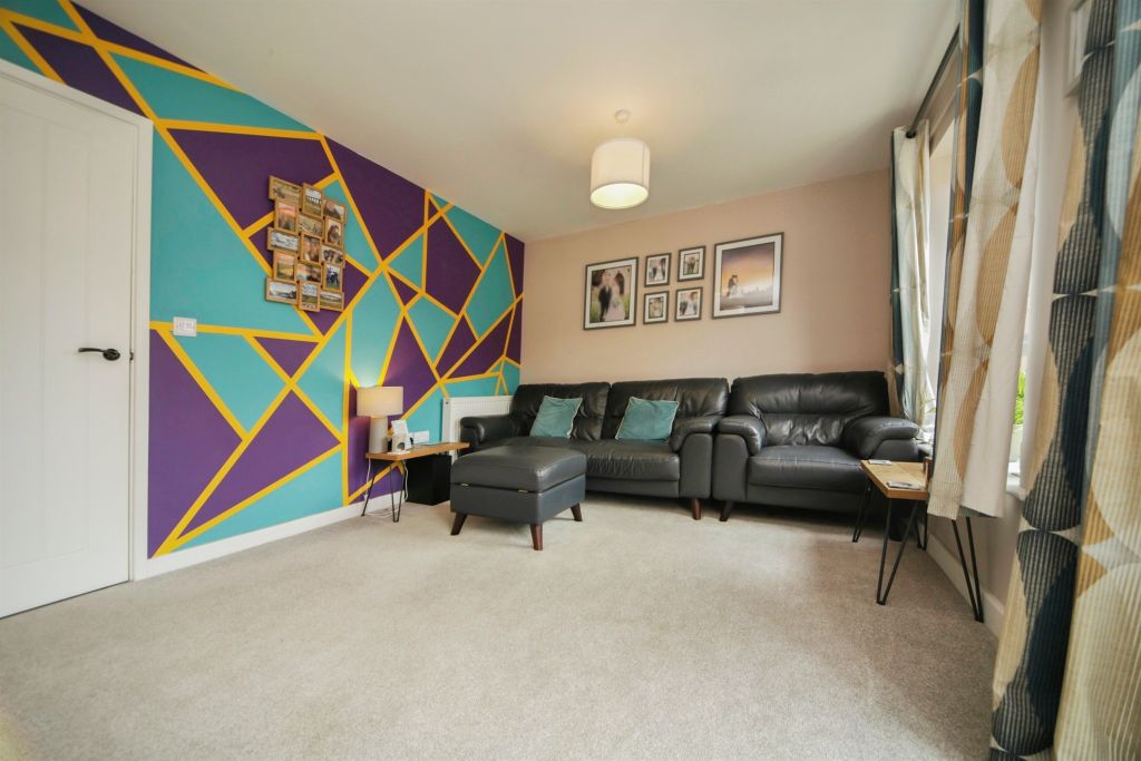 Property photo 3 of 16