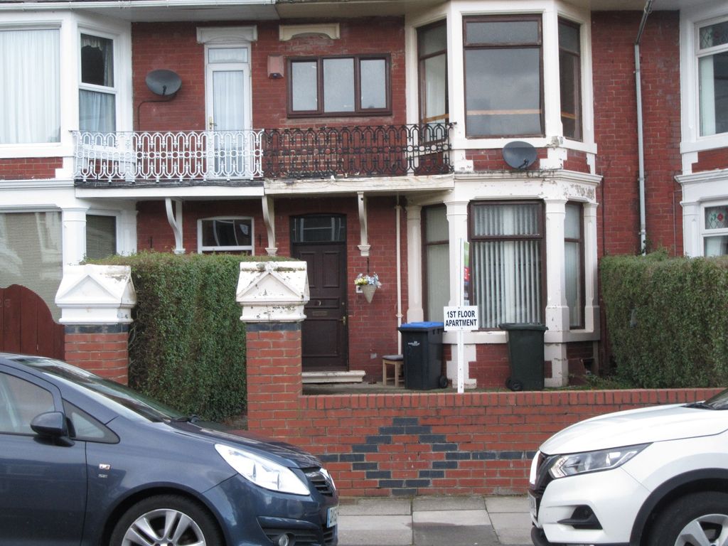 Property photo 1 of 6