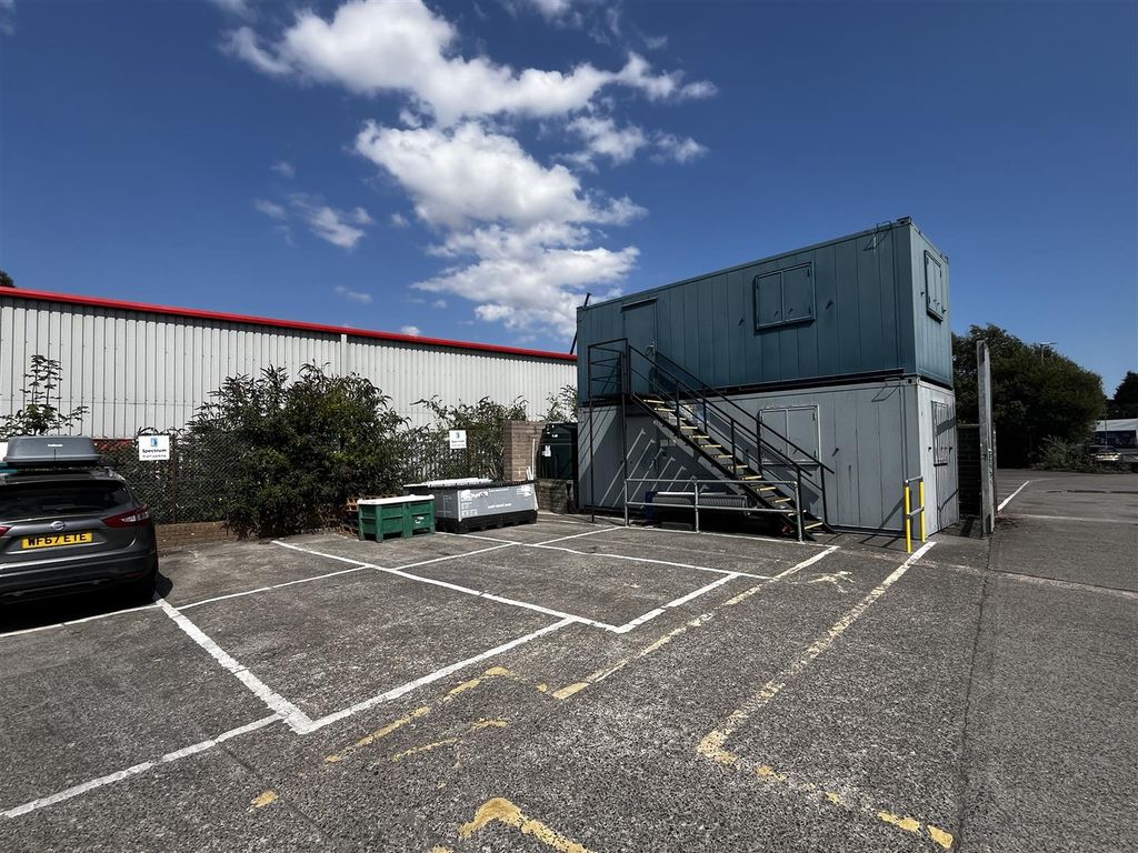Property photo 1 of 20 30 Garrett Road-1.Jpg