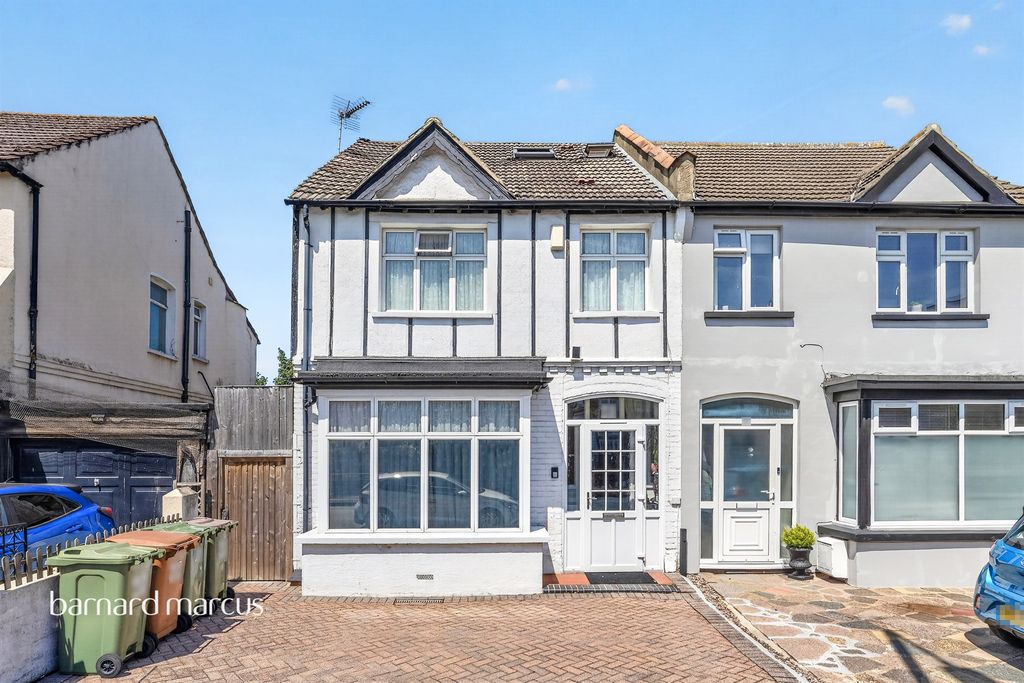 Property photo 1 of 19