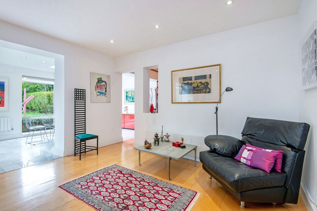 Property photo 3 of 12 Picture No. 07