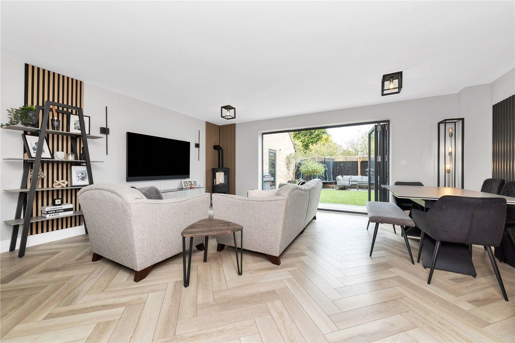 Property photo 2 of 17 Picture No. 06