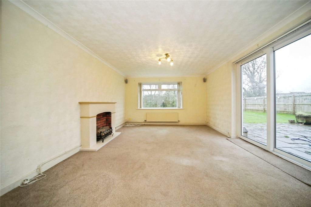 Property photo 2 of 17 Picture No. 10