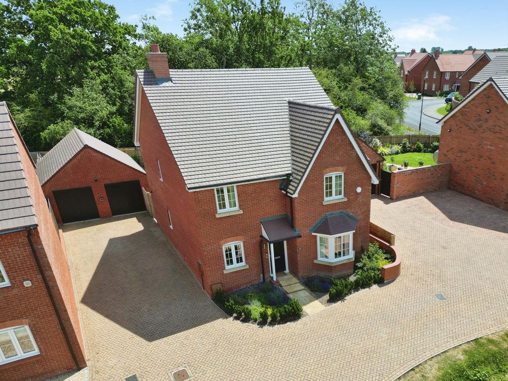Property photo 1 of 28