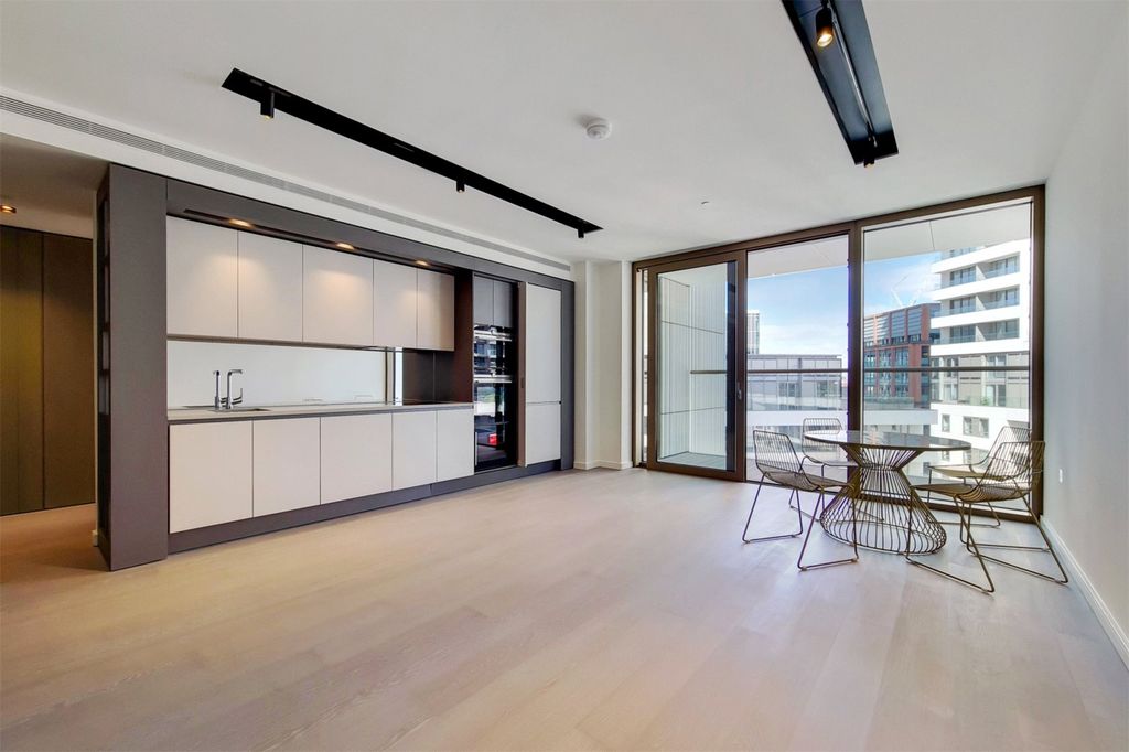 Property photo 1 of 10 One Park Drive