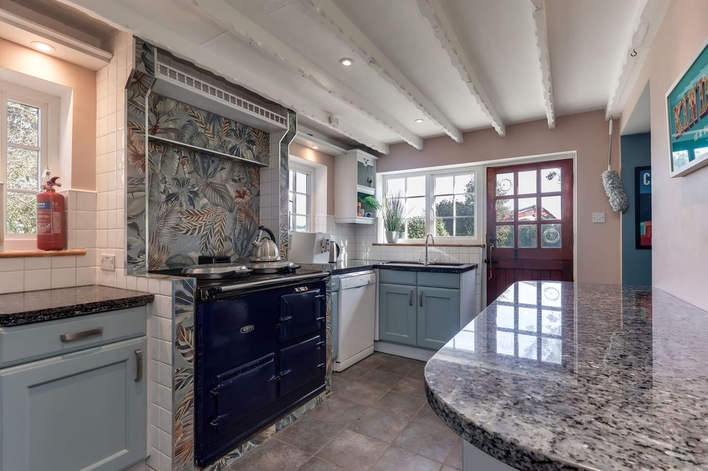 Property photo 2 of 19