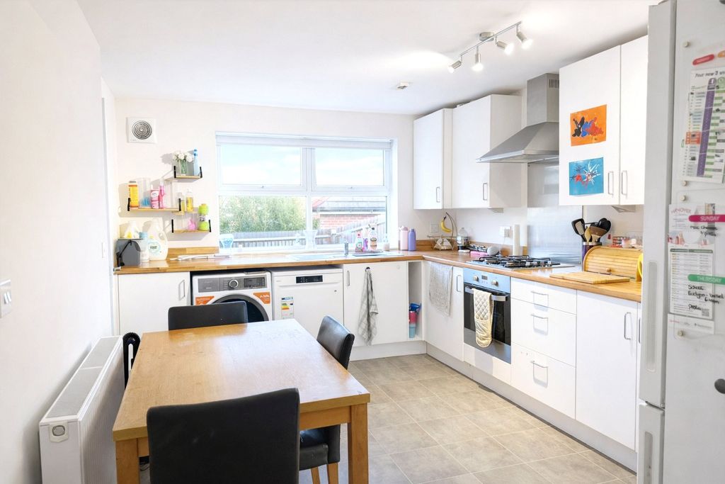 Property photo 3 of 7 Picture No. 09