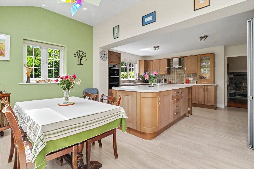Property photo 3 of 40 Picture No. 55