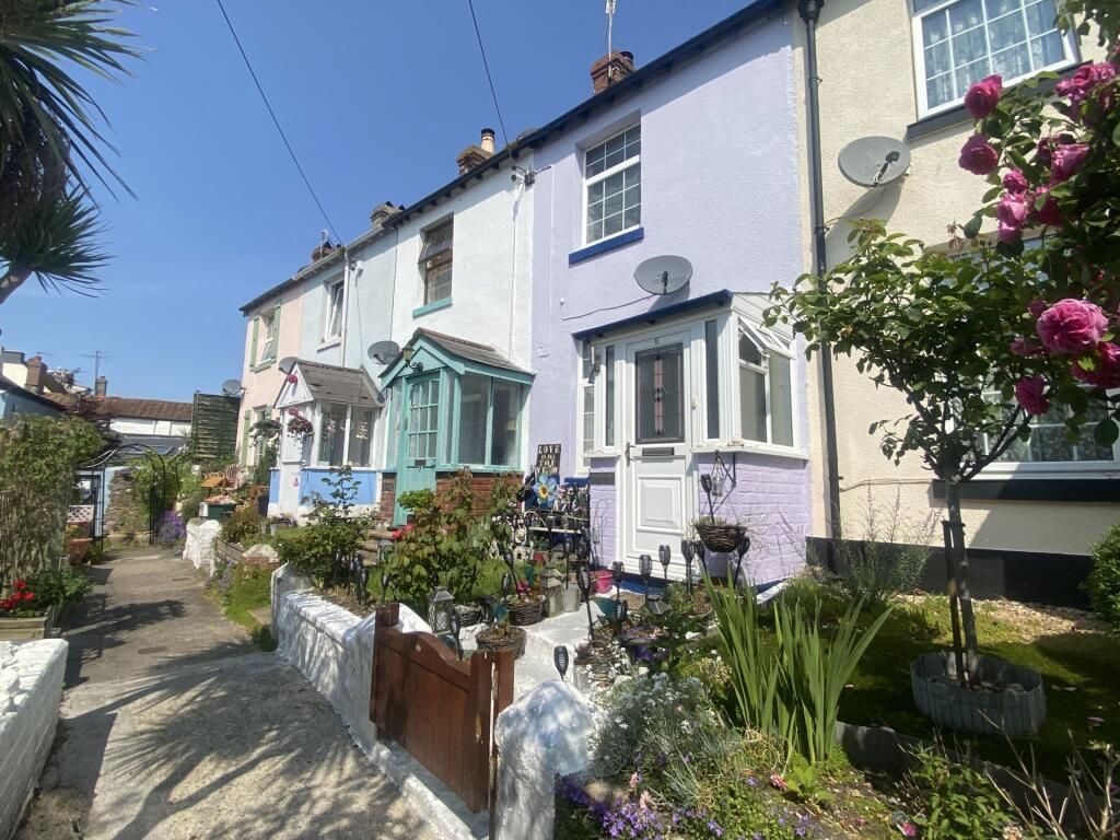 Property photo 2 of 11