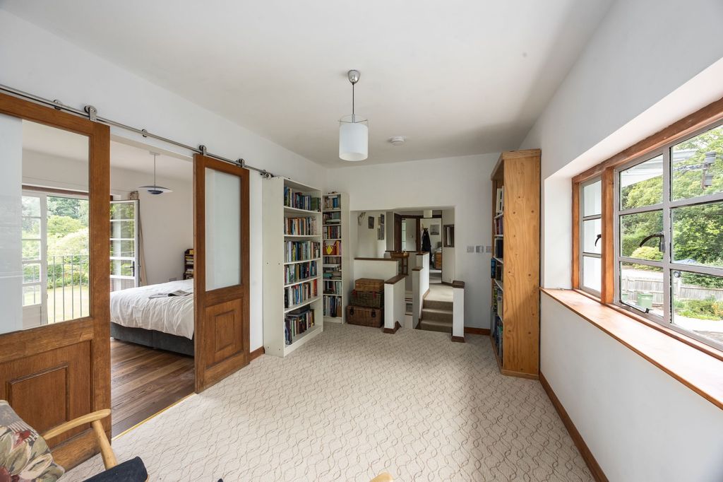 Additional image 14 of 6 bed detached house for saleBrighton Road, Horsham RH13