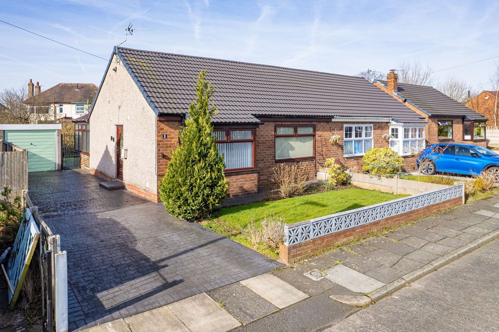 Property photo 1 of 28