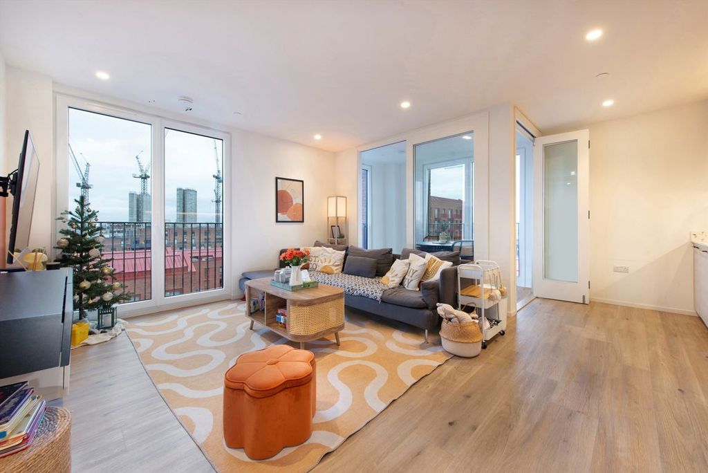 Property photo 3 of 10