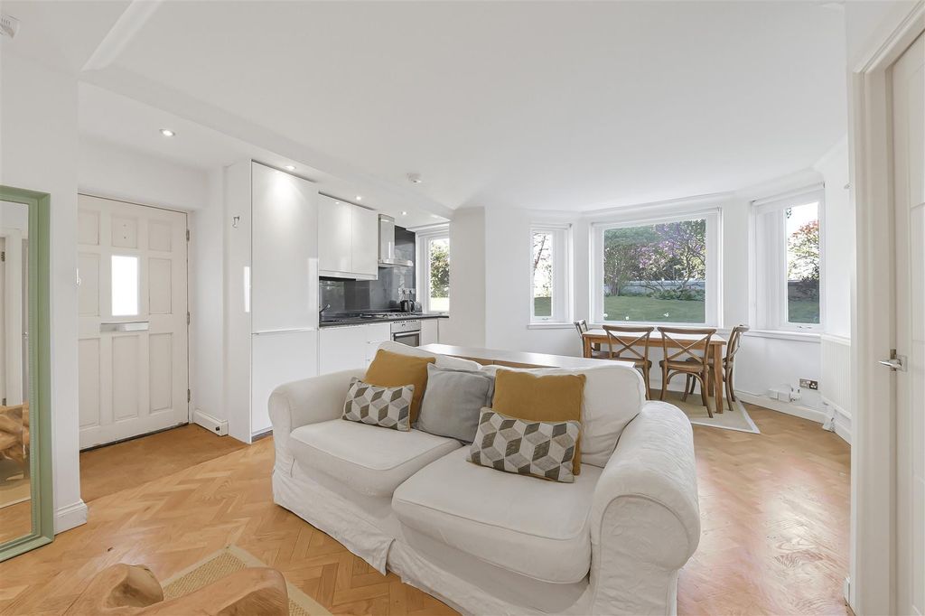 Property photo 1 of 13 Living Room