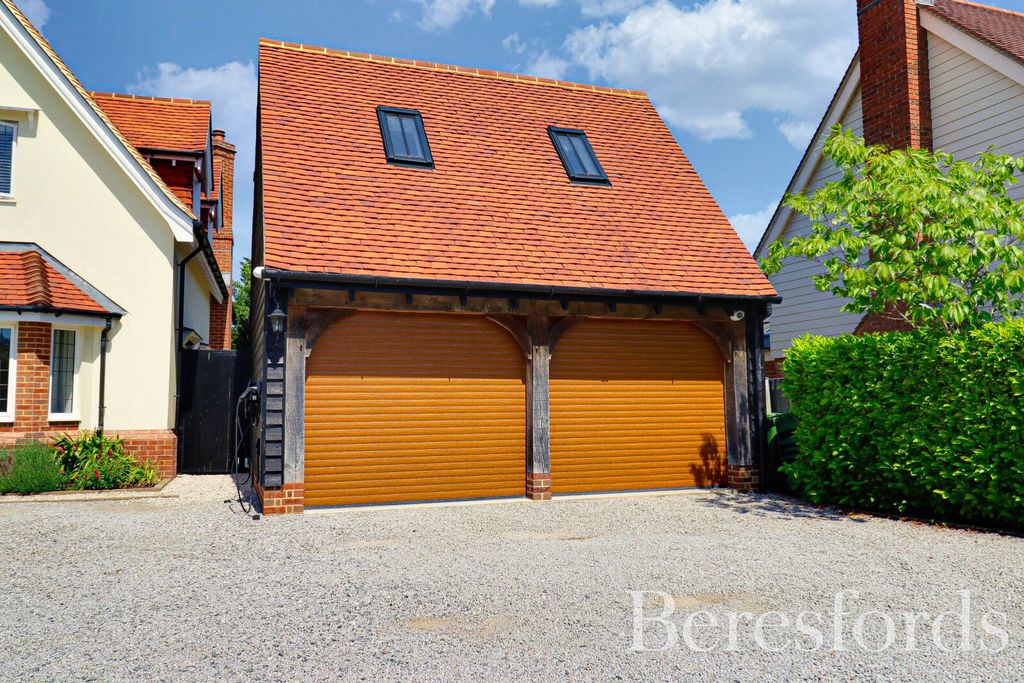 Property photo 3 of 52 Picture No. 77