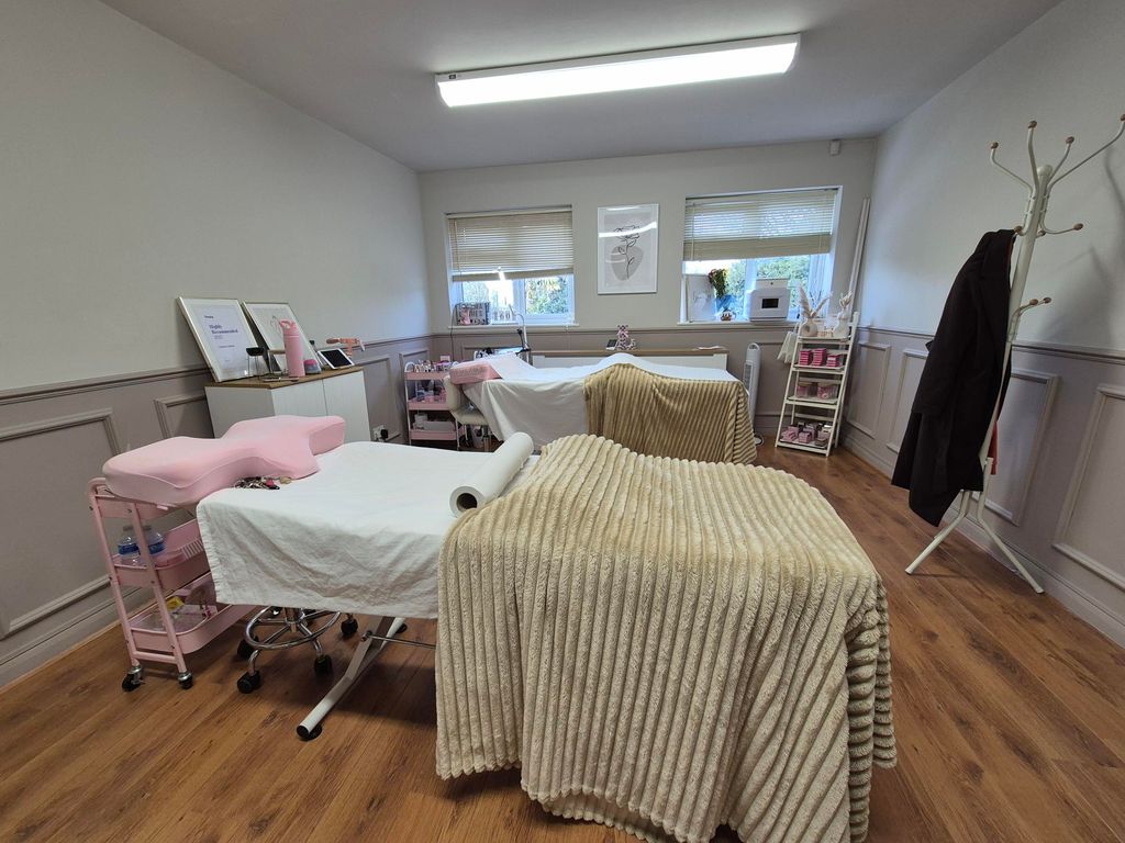 Property photo 1 of 2