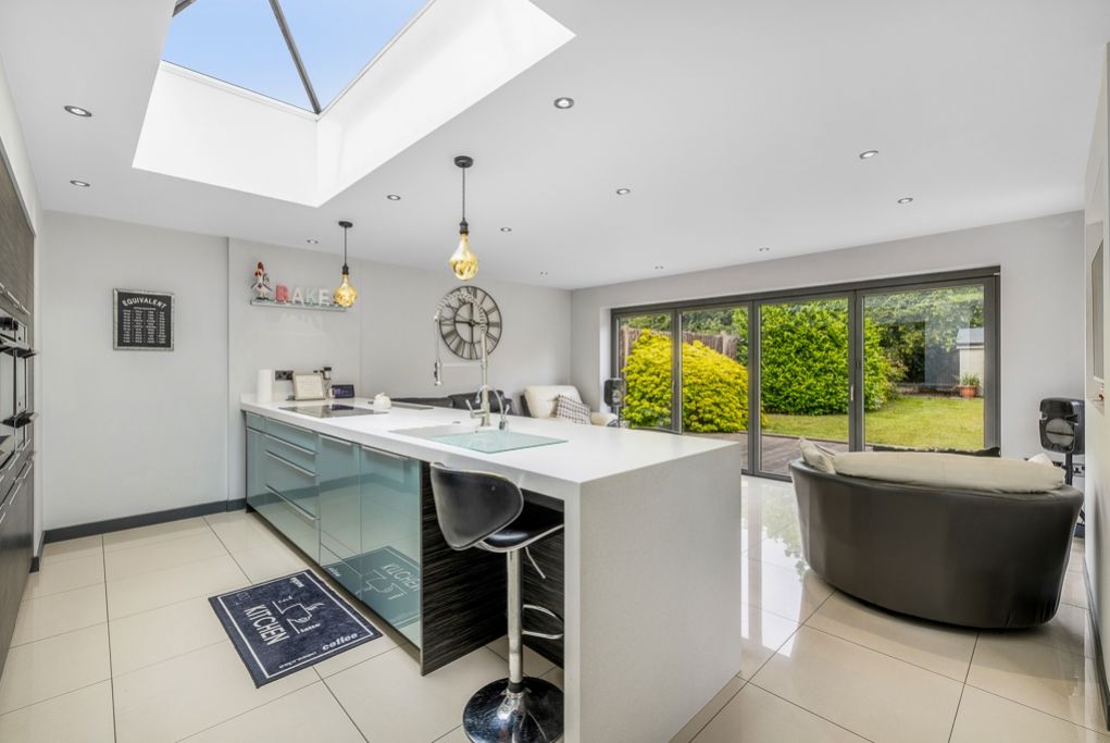 Property photo 2 of 43 421A Newark Road (South Hykeham)-20