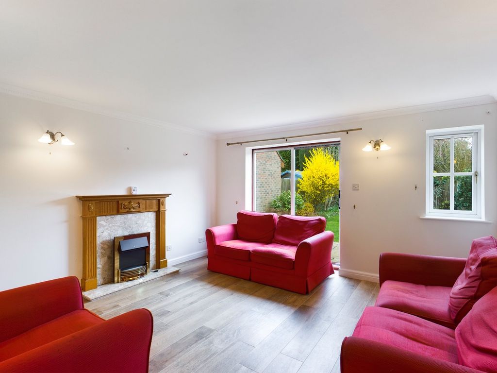 Property photo 2 of 14 Picture No. 16