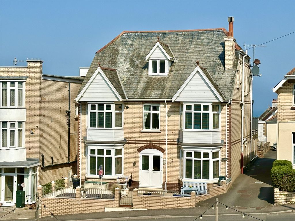 Property photo 1 of 16 1 - Picture No. 01