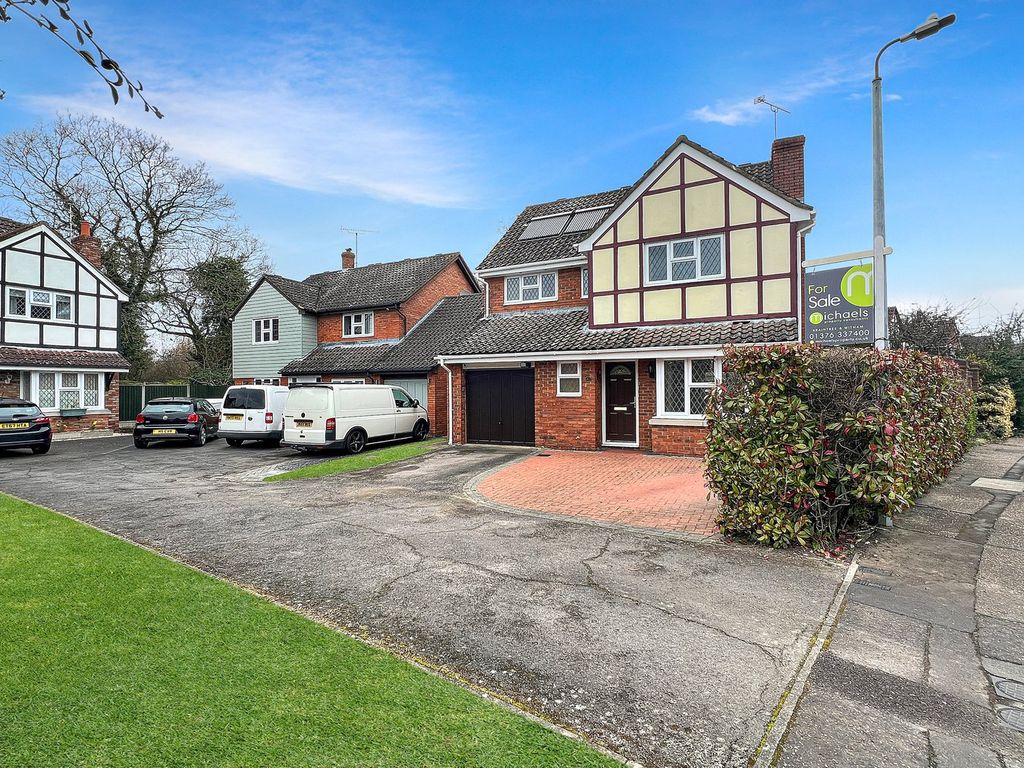 Property photo 1 of 17
