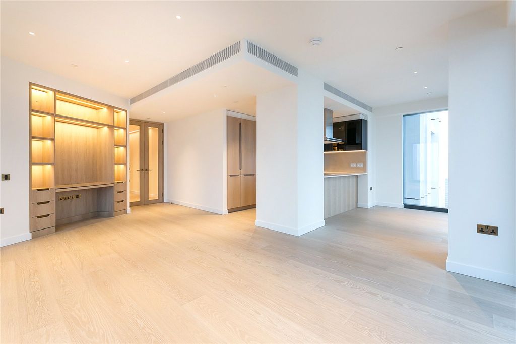 Property photo 3 of 35 Picture No. 15