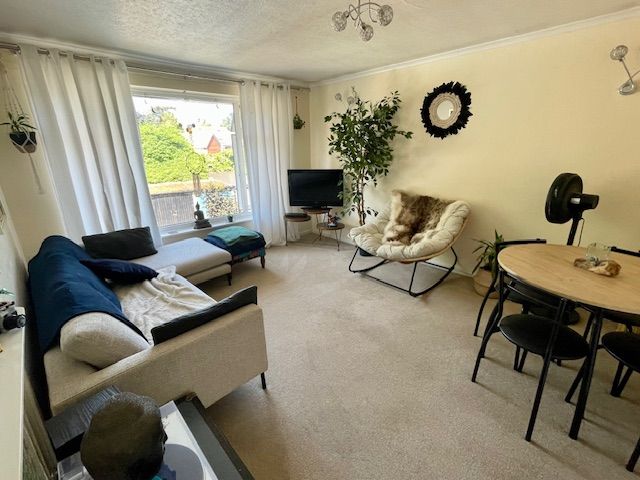 Property photo 2 of 7