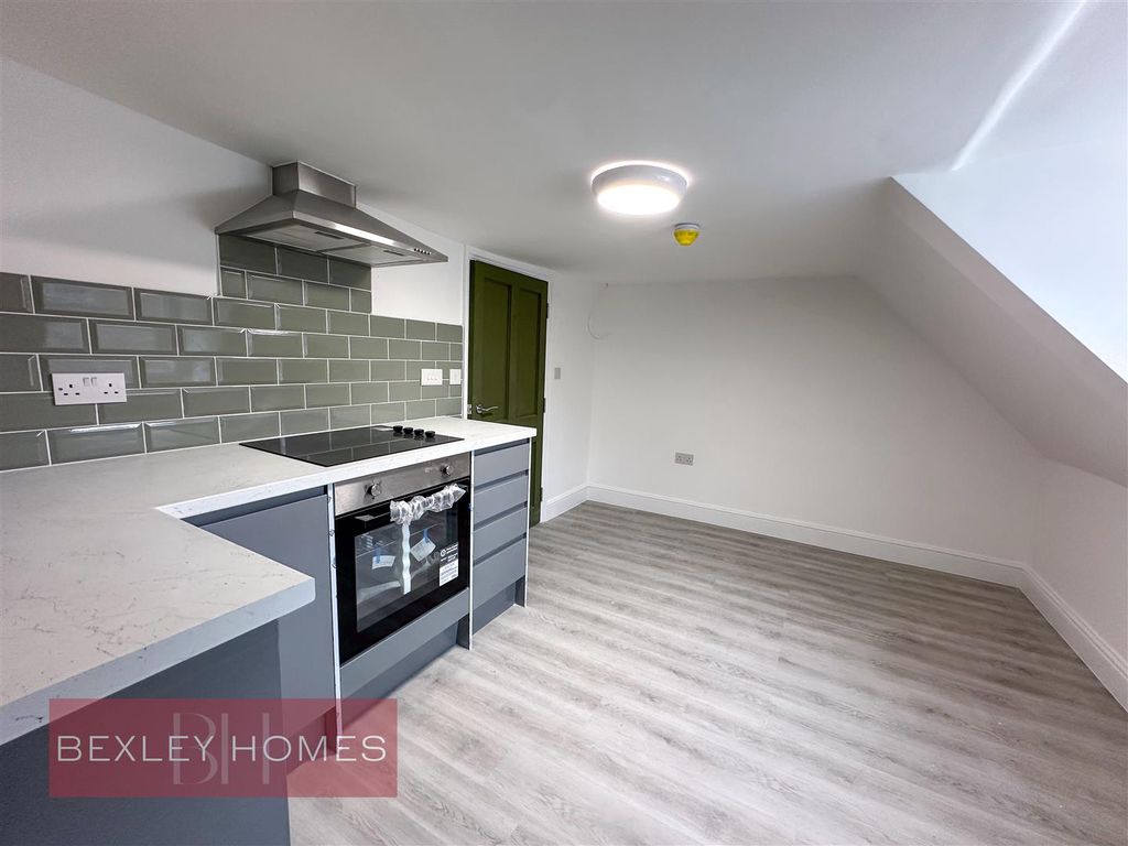 Property photo 3 of 8 Img_0387.Jpg