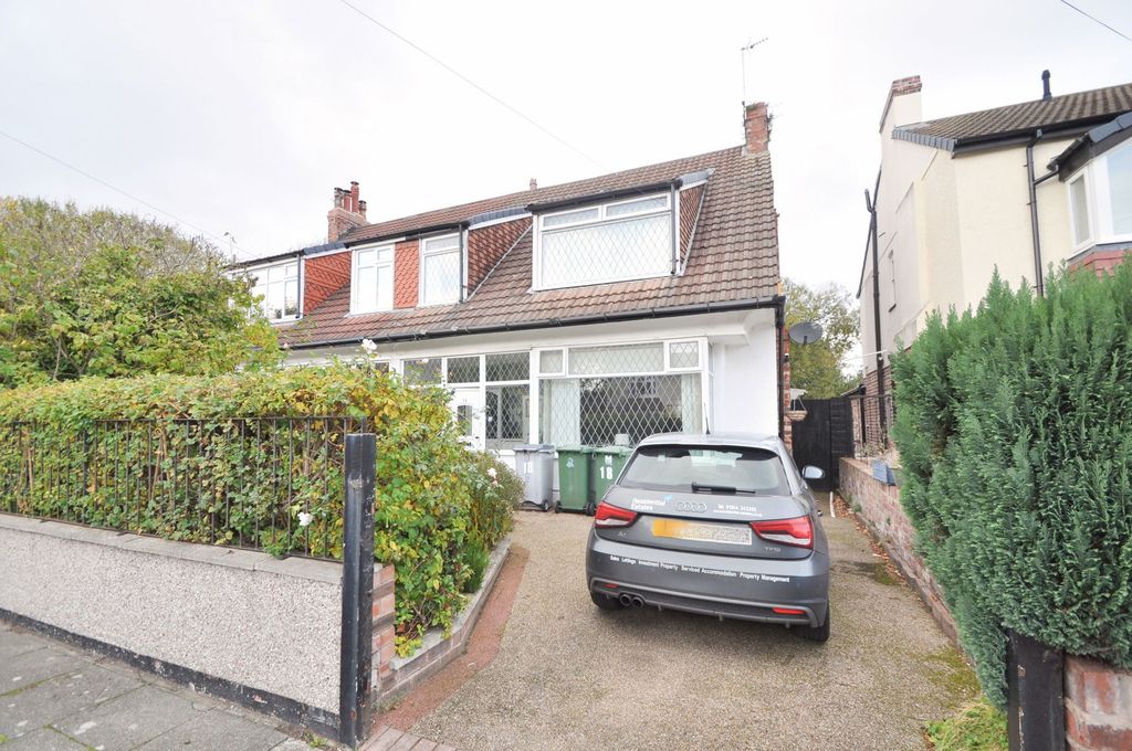 Property photo 2 of 33