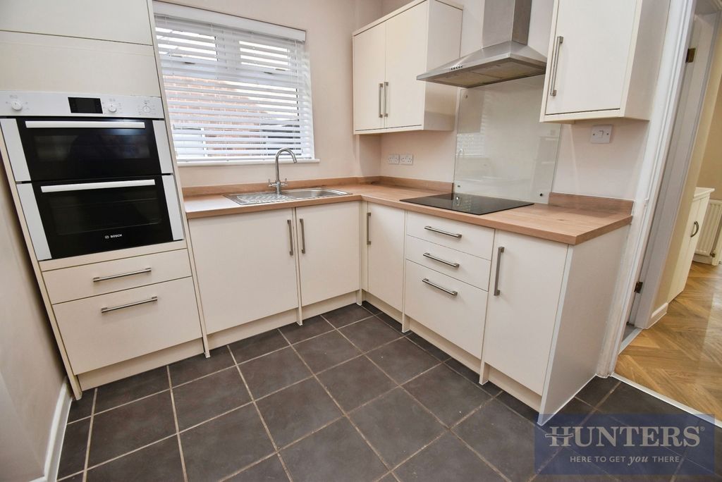 Property photo 3 of 15 Pbox-Img.Jpg