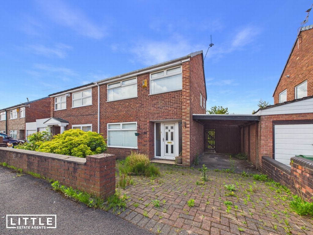 Property photo 1 of 17 Photo 9