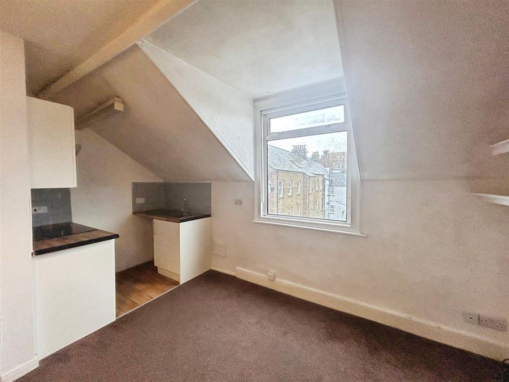 Property photo 3 of 8 2A3Caea7-Image00001.Jpeg