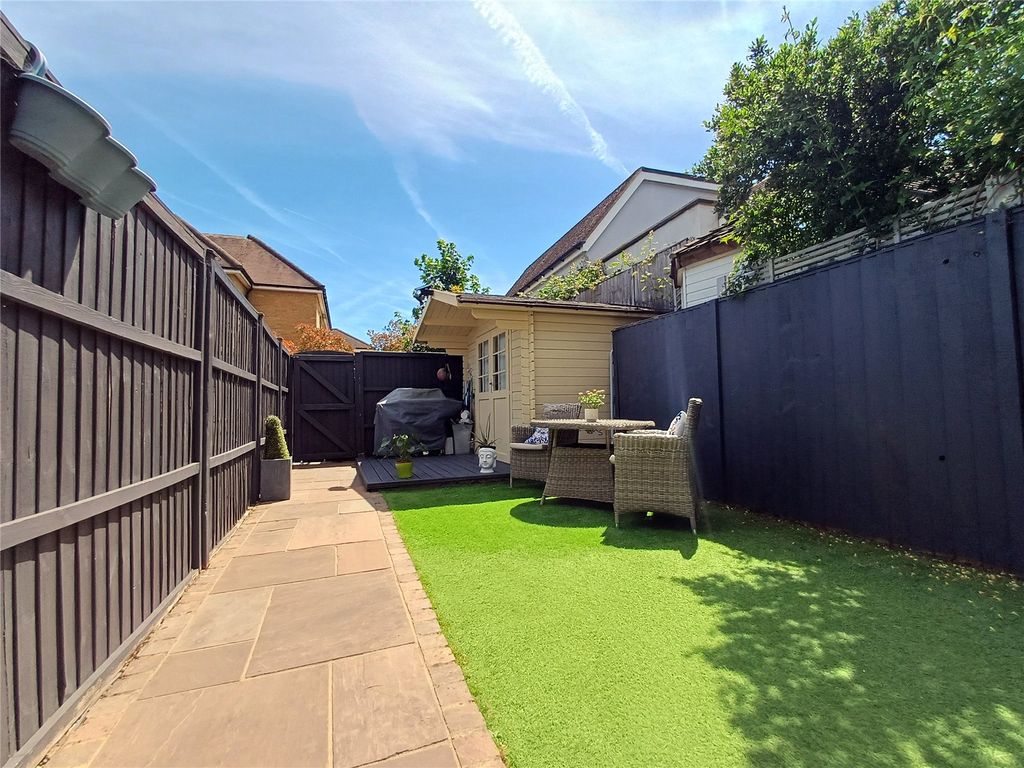 Property photo 2 of 19 Picture No. 28