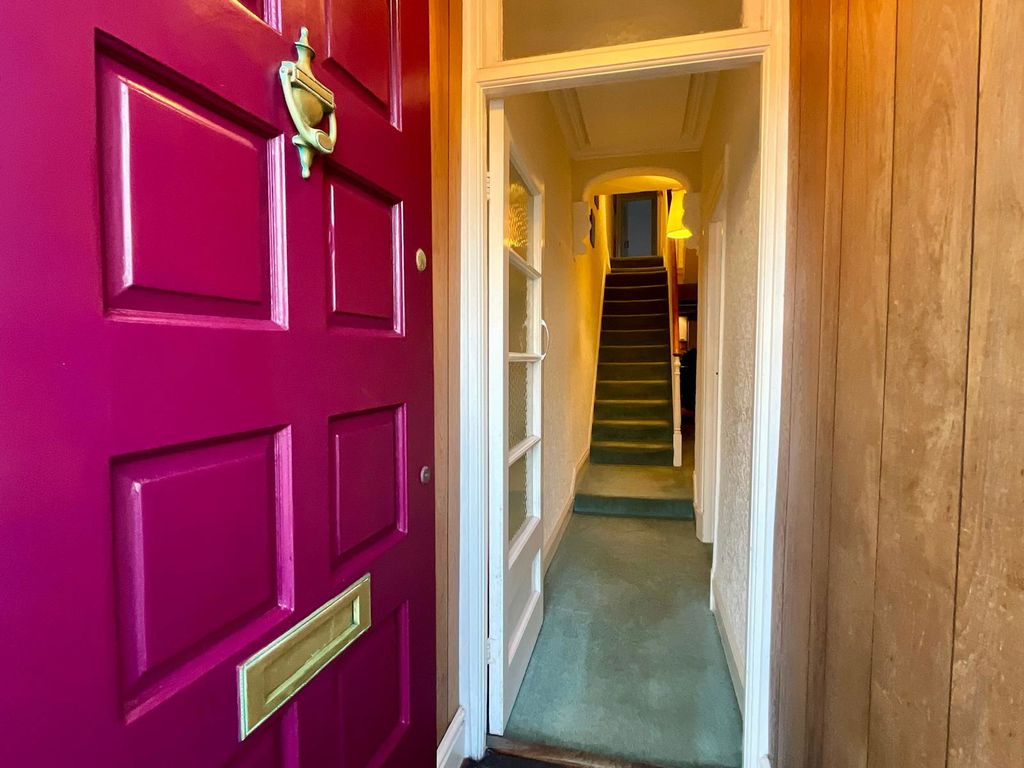 Property photo 2 of 29