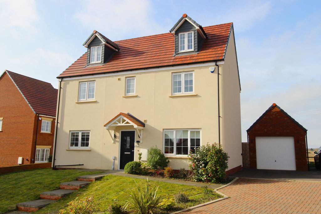 Property photo 1 of 22 Front